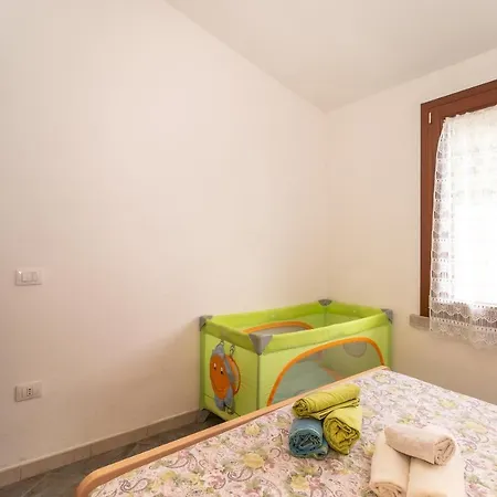 Apartment Con Piscina 14 *