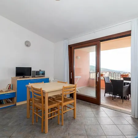 Vista Mare 14 *